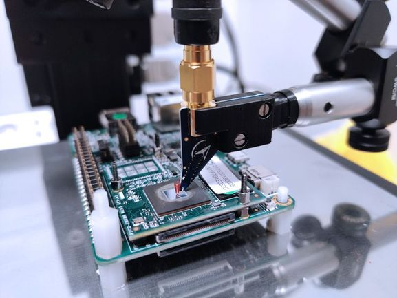Laser & EM Fault Injection tool bench